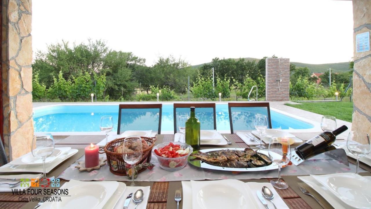 Villa Four Seasons, Heated Pool And 3 En-Suite Bathrooms Velika Čista Exterior foto
